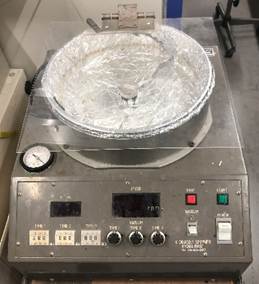 ����, �@�B, �e�[�u��, ���� ���܂܂�Ă���摜

�����I�ɐ������ꂽ����