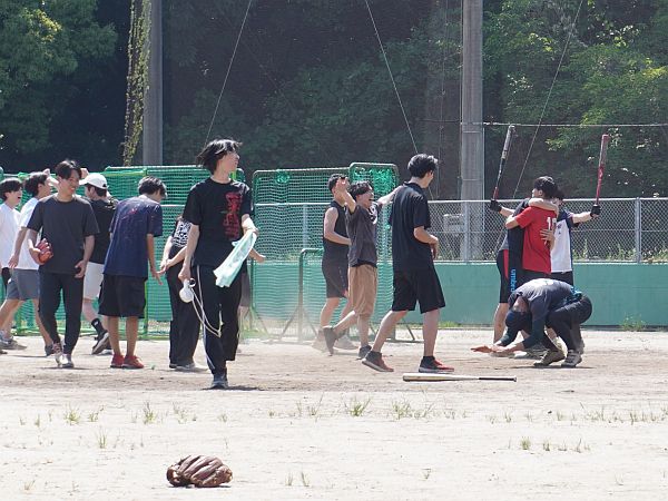 じゃんけんで敗北...orz Softtball