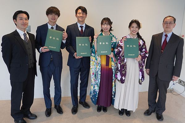 B4 260325-Graduation